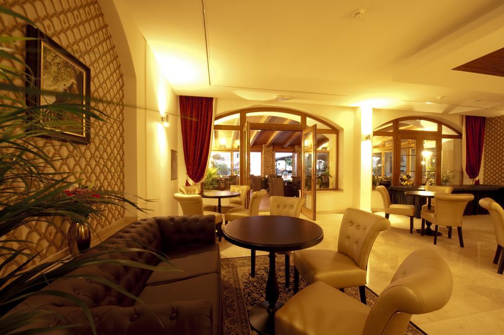 Hotel Princess Lednice Esterno foto