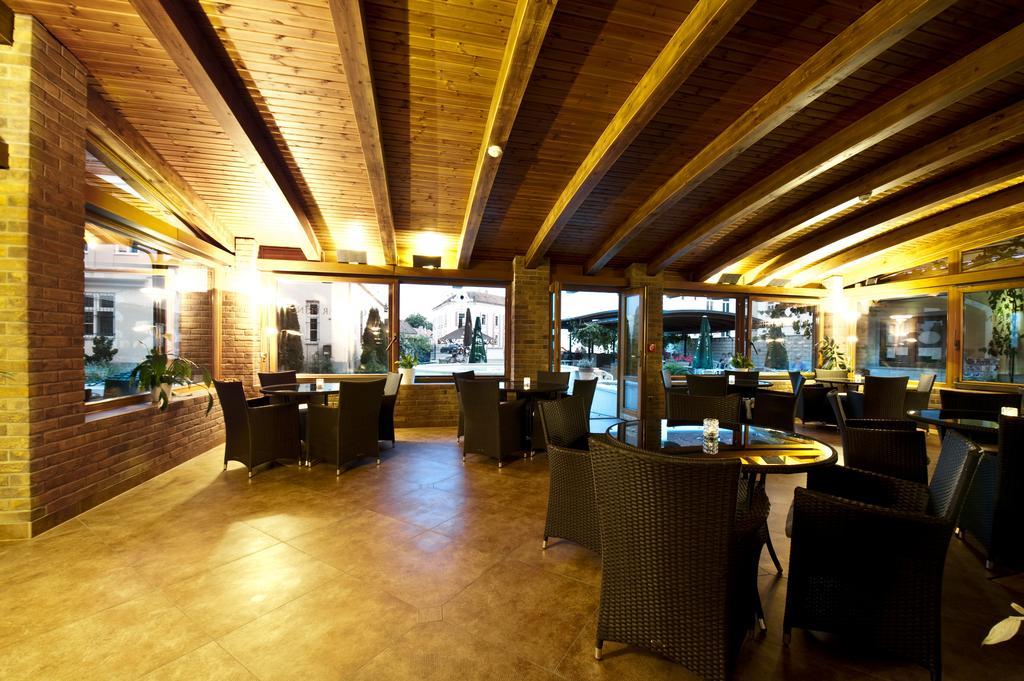 Hotel Princess Lednice Esterno foto